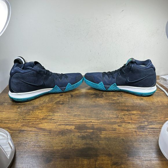 Nike Kyrie‎ 4 Obsidian Think Twice Basketball Shoes 943806-401 Mens Size - Picture 5 of 8